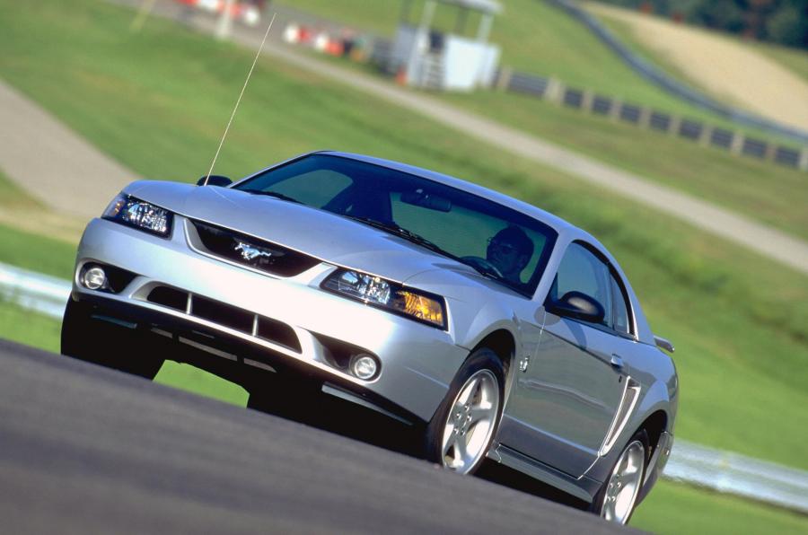  Ford Mustang SVT Cobra 1999 года  (фото 31 из 32)